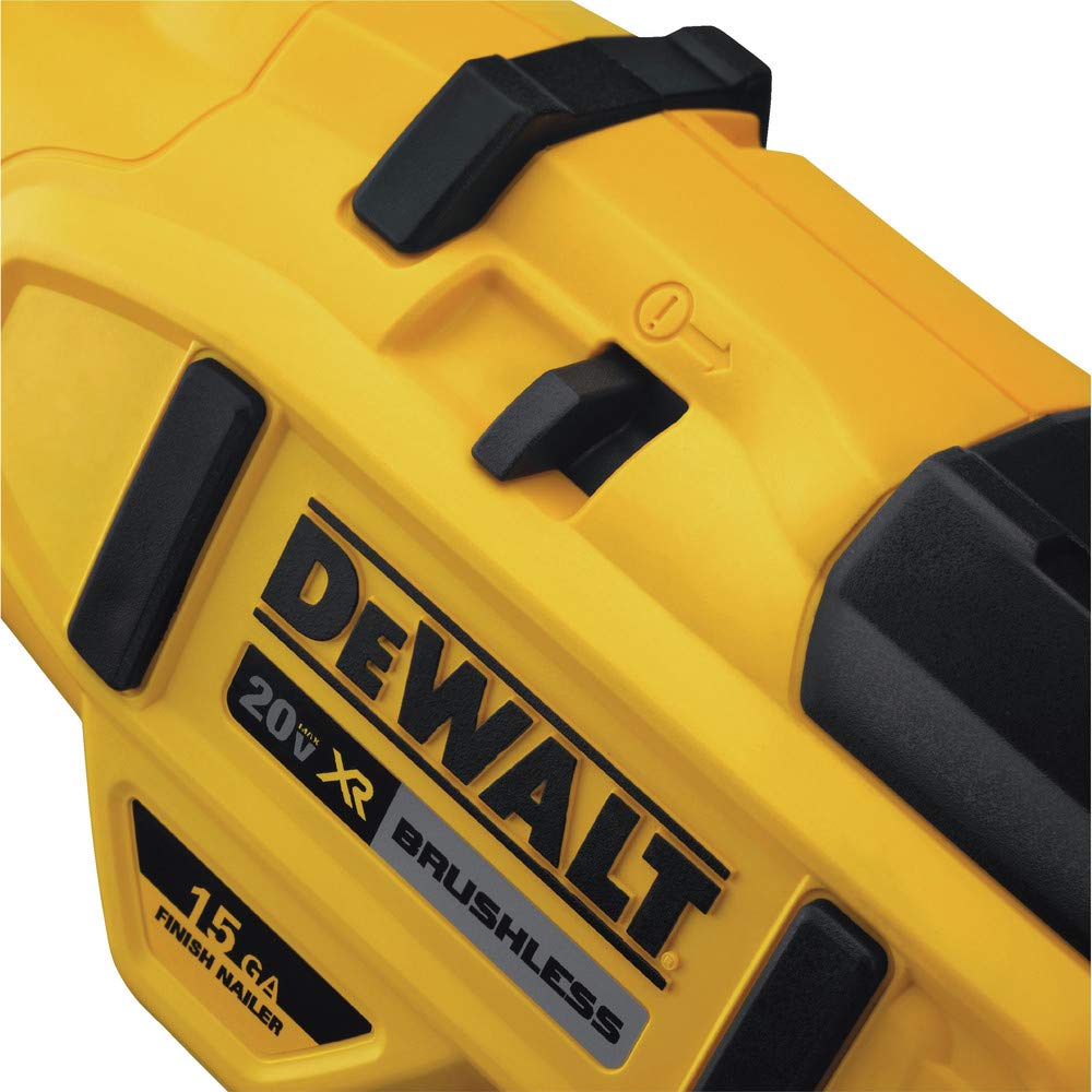 20V MAX XR 15 Gauge Angled Finish Nailer Q2723