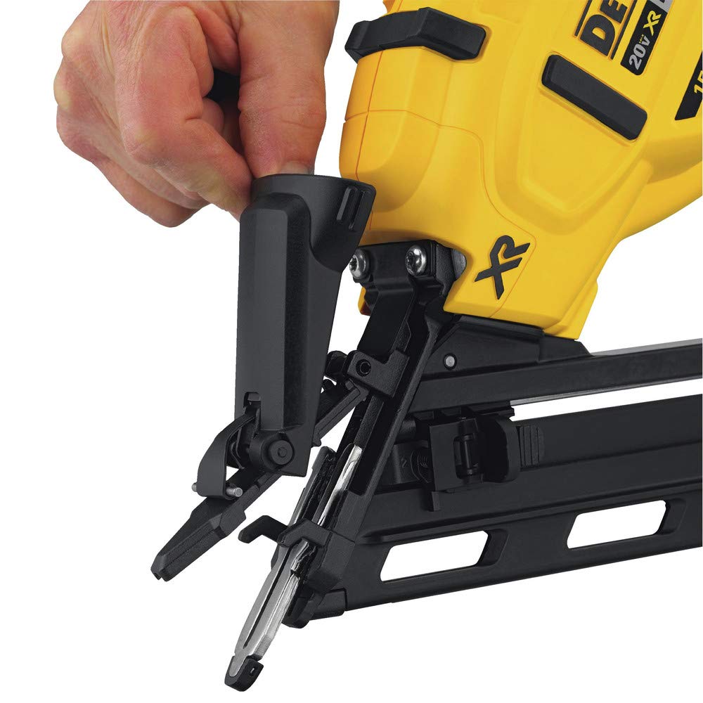20V MAX XR 15 Gauge Angled Finish Nailer Q2723